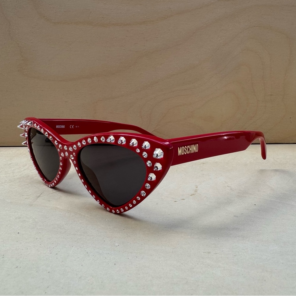 NEW Authentic Moschino Studded Cat Eye Sunglasses Red - Picture 2 of 8